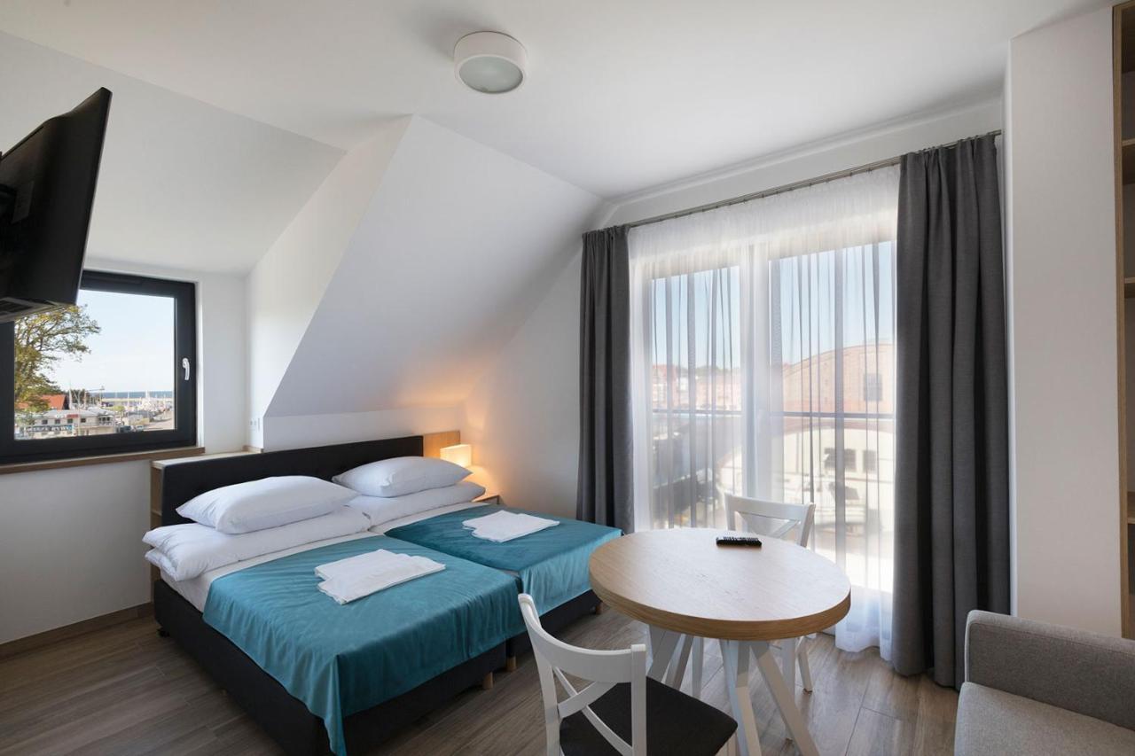 Willa Przy Porcie - Apartamenty Z Aneksami Kuchennymi Устка Экстерьер фото