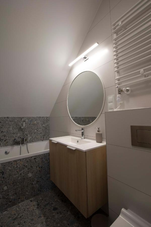 Willa Przy Porcie - Apartamenty Z Aneksami Kuchennymi Устка Экстерьер фото