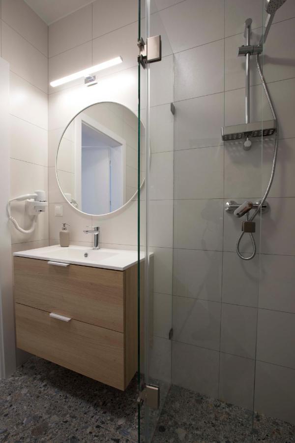 Willa Przy Porcie - Apartamenty Z Aneksami Kuchennymi Устка Экстерьер фото