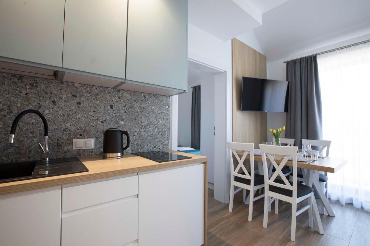 Willa Przy Porcie - Apartamenty Z Aneksami Kuchennymi Устка Экстерьер фото