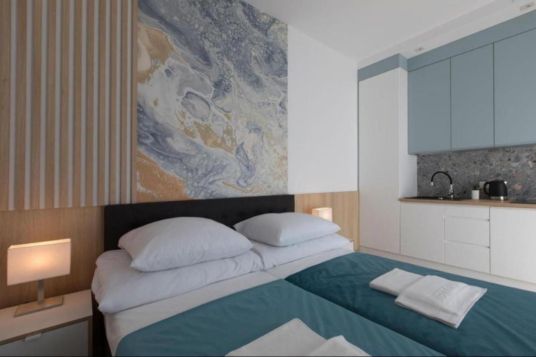 Willa Przy Porcie - Apartamenty Z Aneksami Kuchennymi Устка Экстерьер фото